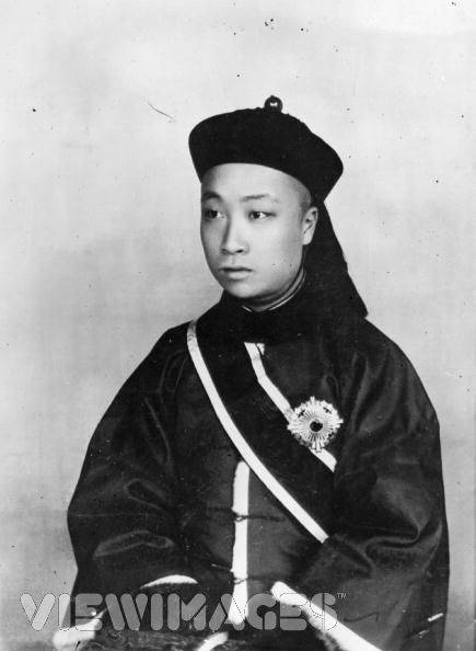 爱新觉罗·溥伦