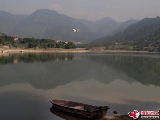 登云水库