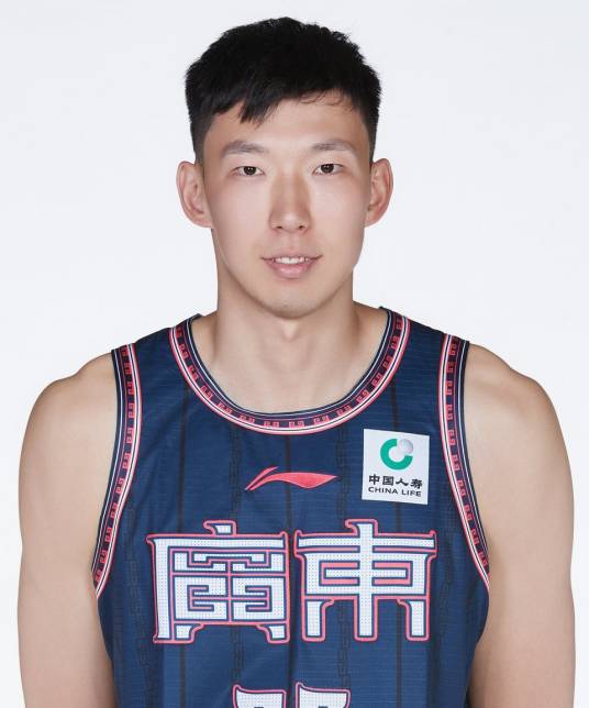 周琦（1996年1月16日出生的中国篮球运动员）