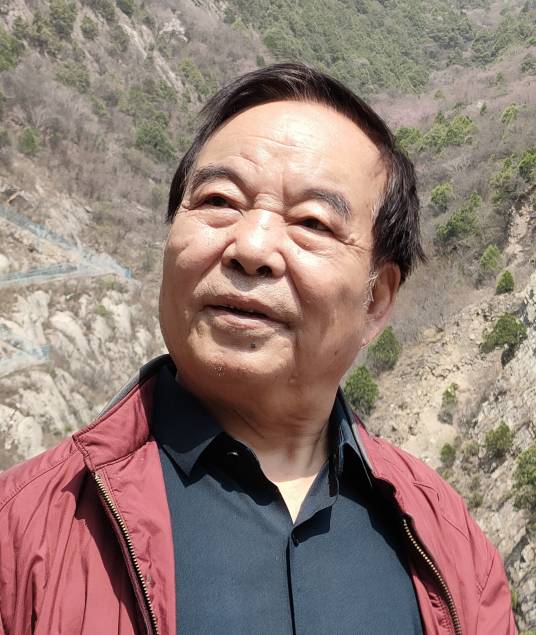 李本深（当代作家）