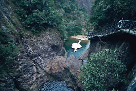龙湾潭