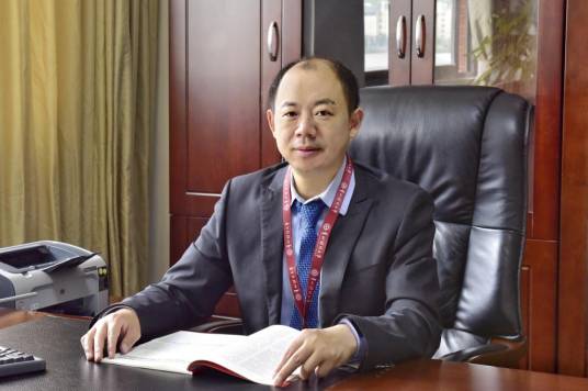 李汉文（教育部财务司副司长（挂职）、贵州财经大学副校长）