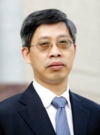 邓运华（中国工程院院士、石油地质学家、海洋石油勘探家）
