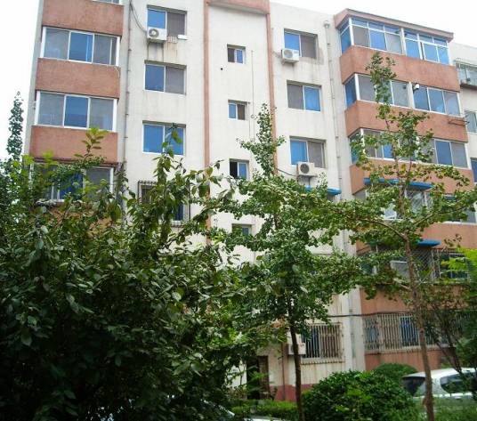 华龙小区（花园式住宅小区）