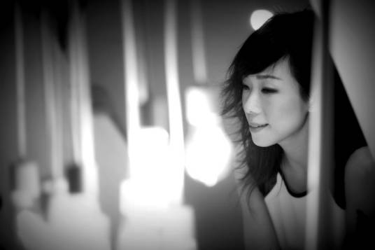 假如让你吻下去（林忆莲演唱的粤语歌曲）