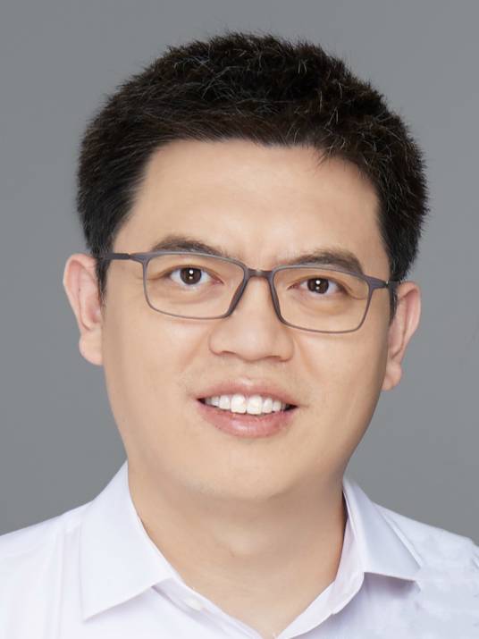 叶龙（中国传媒大学数据科学与智能媒体学院院长）