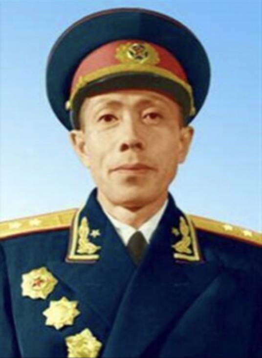 张池明（中华人民共和国开国中将、原军委炮兵政治委员）