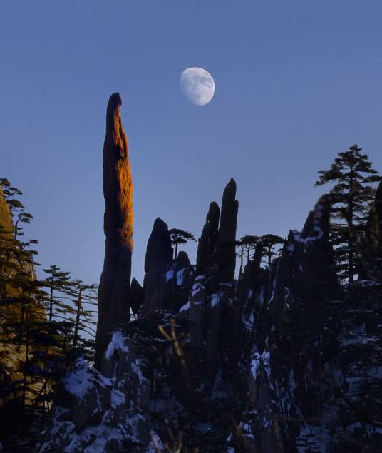 童子拜观音（安徽省黄山景点）
