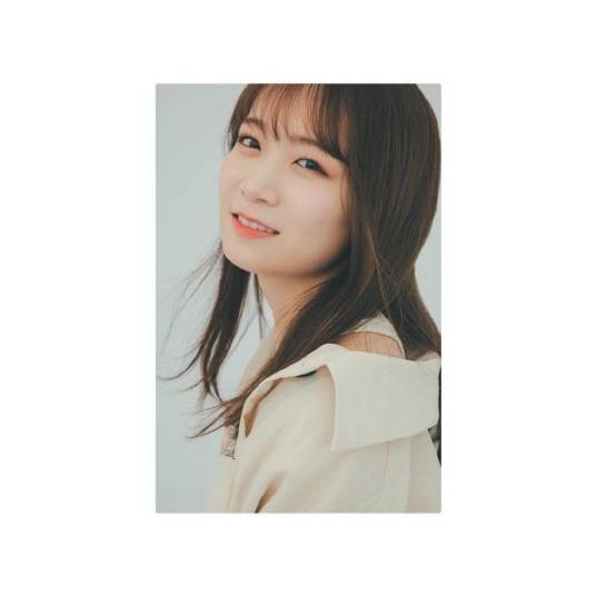 秋元真夏