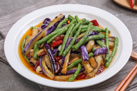 豆角烧茄子