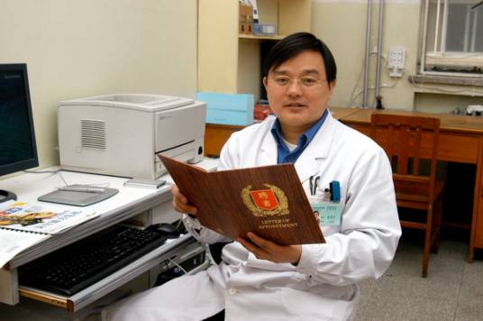 戴建荣（中国医学科学院博士生导师、理学博士）