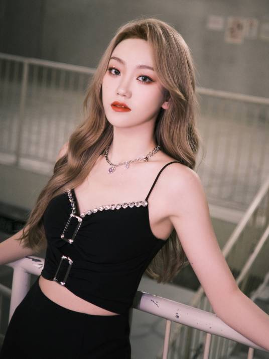 李思阳（中国内地女歌手，NAME组合成员）