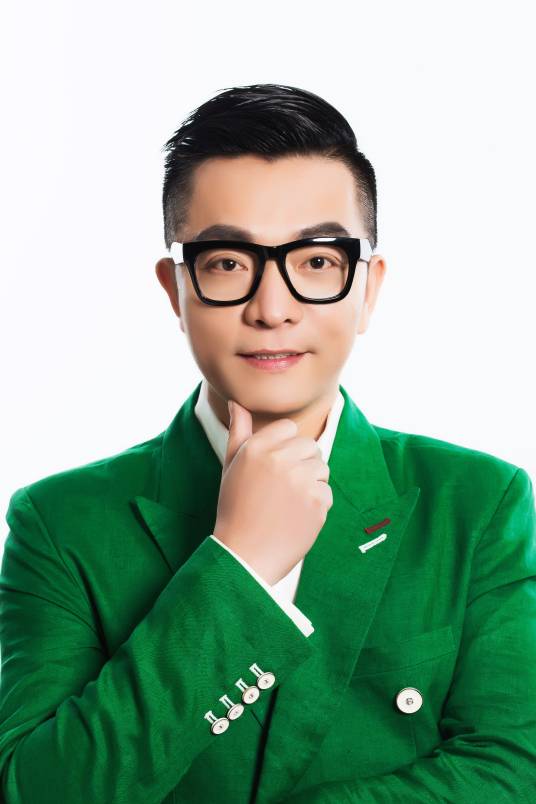汤潮（中国内地男歌手、音乐人、演员）