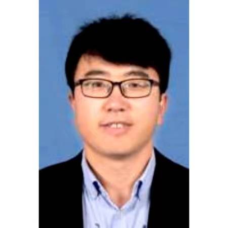 王建国（内蒙古大学化学化工学院教授）