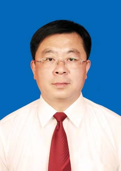 梁震宇（山西省忻州市岢岚县委常委、纪委书记、岢岚县监察委员会副主任）