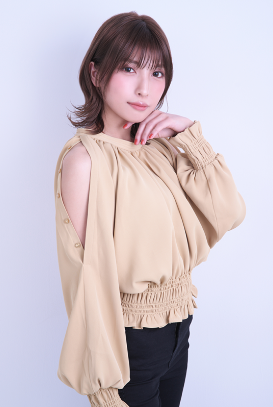 上杉真央
