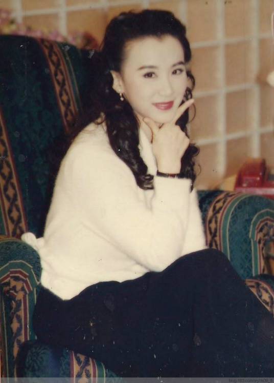 汪绿萍（琼瑶小说《一帘幽梦》中的角色）