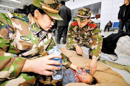 罗爱华（女军医）