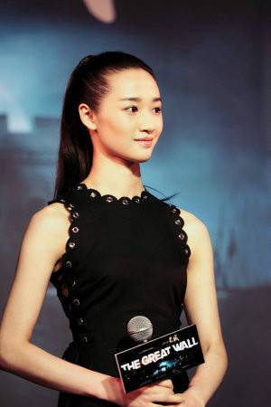 刘琼（中央戏剧学院音乐剧系女孩）
