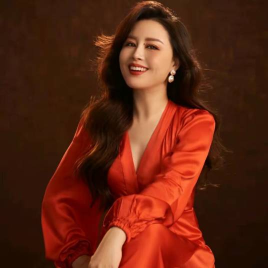李欣桐（国家大剧院驻院歌剧演员）