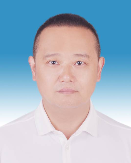 杜雷（成都市农业农村局党组成员、机关党委书记）