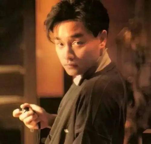 我的童年（张国荣演唱歌曲）