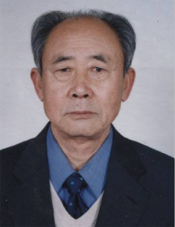 张崇德（威海市人大常委会原副主任）