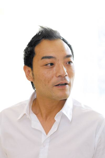 郑重（编剧、导演）