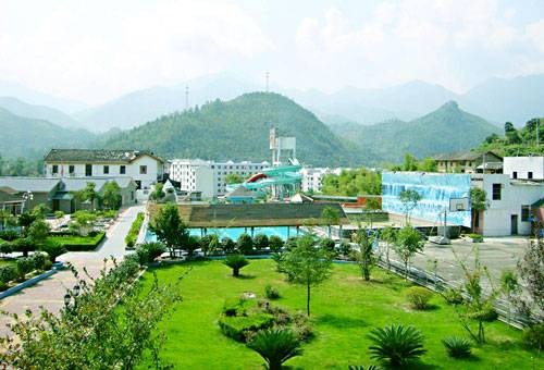 汤湖温泉（广东省河源市和平县大坝镇温泉）