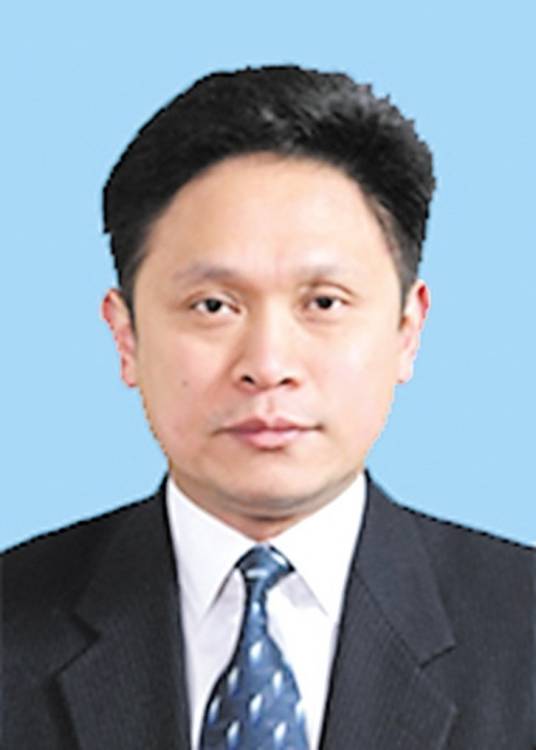 华欣（上海徐家汇商城（集团）有限公司董事长，致公党徐汇区委主委）