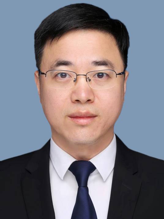吴刚（教育部学位管理与研究生教育司司长、国务院学位委员会办公室副主任）