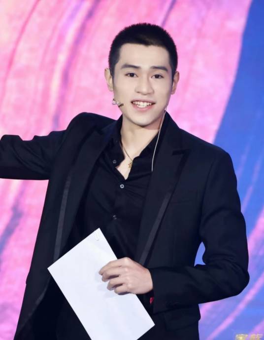 徐菲（中国香港男演员、歌手）