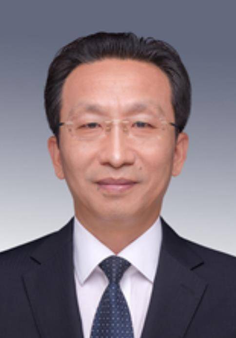 苗圃（河南省政协济源产城融合示范区工委副主任）