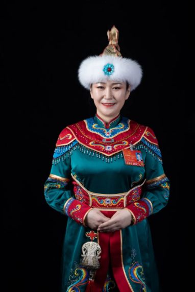 刘蕾（第十四届全国人大代表，黑龙江省佳木斯市街津口赫哲族乡渔业村村民）