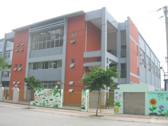 四川省成都高新区实验小学