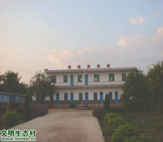 红星村（福建省漳州市龙海区隆教畲族乡下辖村）