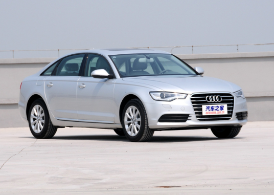 2012款奥迪A6L 2.0L TFSI手自一体标准型