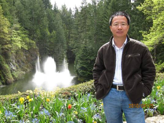 李大强（吉林大学哲学社会学院教授）