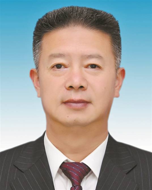 梁旭东（云南省发展和改革委员会党组成员、副主任）