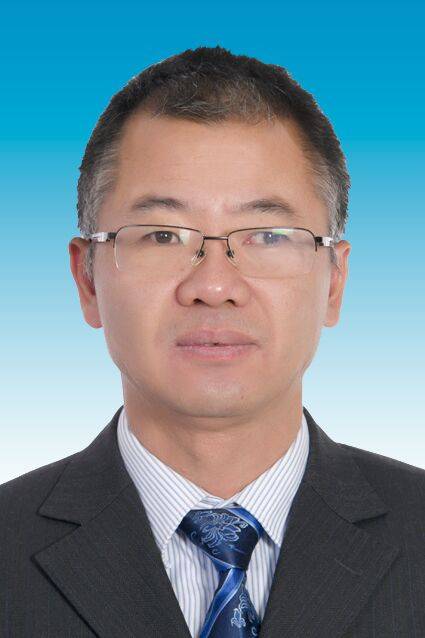 黄荣（贵州省民族宗教事务委员会党组成员、副主任）