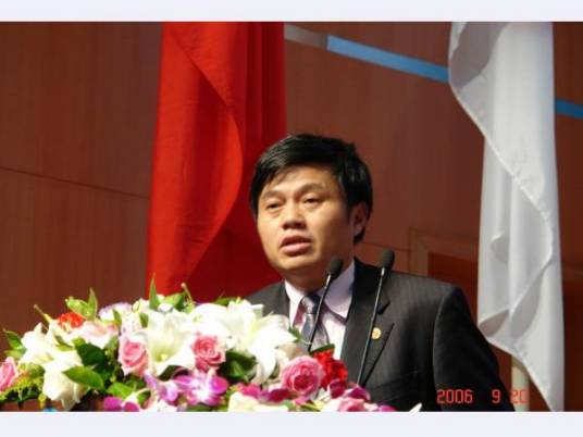 张颖（厦门大学原副校长）