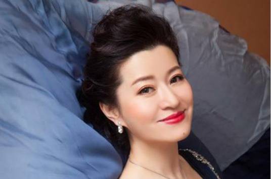 李妮娜（内蒙古艺术学院音乐学院教师）