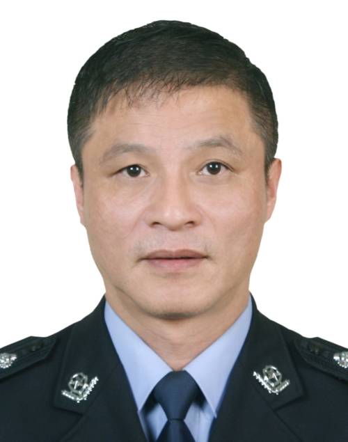 王岳伦（浙江省绍兴市公安局越城区分局党委副书记、政委）