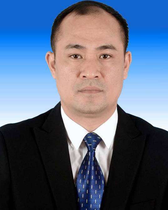 梁向荣（广东省肇庆市鼎湖区委常委、政法委书记）