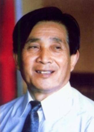 刘世杰（长春税务学院原党委书记）