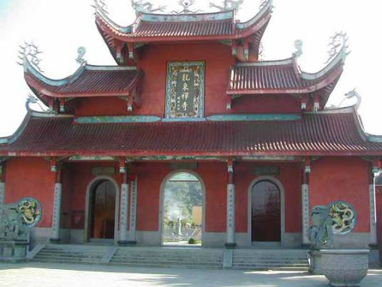 龙泉寺（福建省福州市龙泉寺）