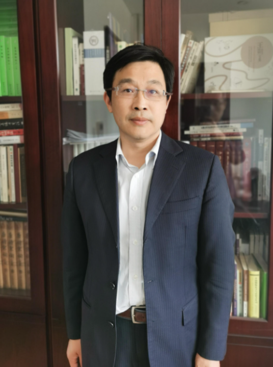 吴用（中国社会科学院国际法研究所研究员、中国社会科学院大学法学院执行院长）