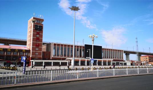 大庆站（中国黑龙江省大庆市境内铁路车站）