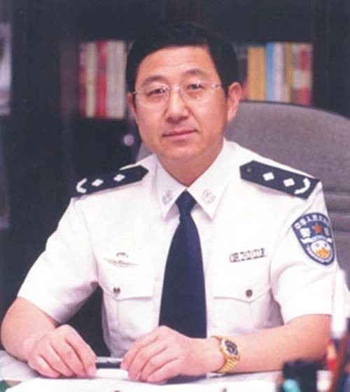 王永利（山东省青岛市公安局原党委书记、局长）
