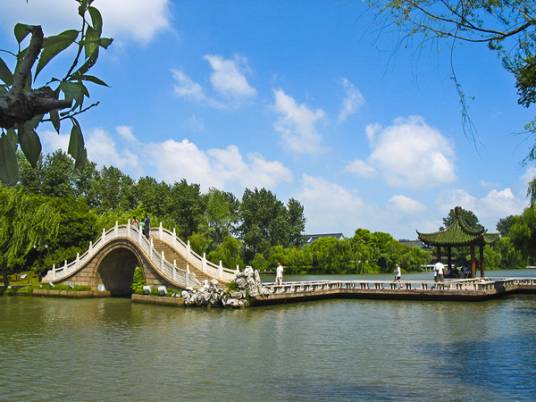 名胜古迹对联